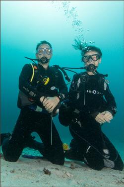 raja ampat, diving, pulau pef, pef island, indonesia, scuba, diver, coral reef