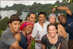 raja ampat, diving, scuba, coral reef, indonesia, papua, scuba dive, BCD, pulau pef, pef island, underwater, PADI, sunset, lounge, party