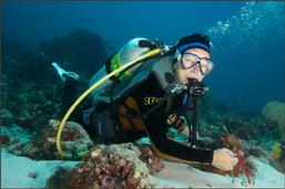 raja ampat, diving, scuba, coral reef, indonesia, papua, scuba dive, BCD, pulau pef, pef island, underwater, PADI, sunset, lounge, party