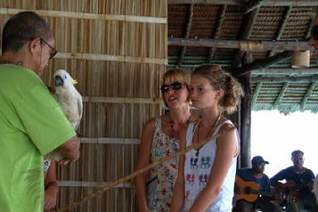 Dive the raja ampat, dive resort raja ampat, resort raja ampat, diveholiday indonesia